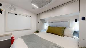 555635 image